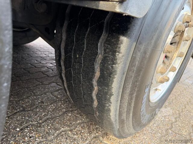 Bevægeligt gulv Stas S300ZX 92m3 Alcoa GMP Cargo Floor - top condition