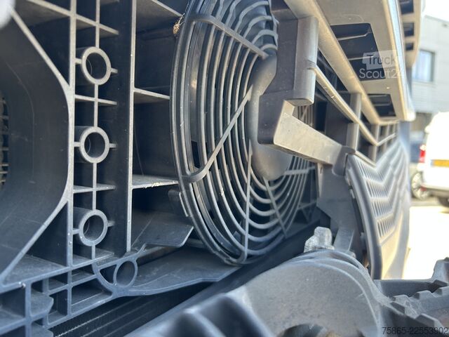 Standard-SZM Mercedes-Benz Actros 1845 Gigaspace / Tacho V2 / 496 dkm / Hy...