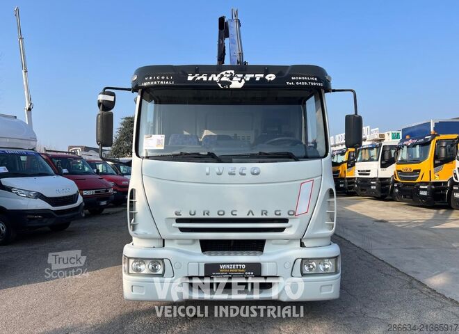 LKW mit Kranaufbau Iveco 120e18
