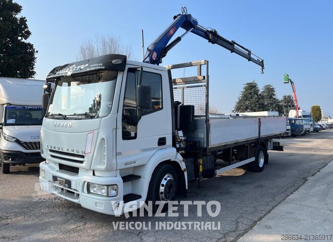 LKW mit Kranaufbau Iveco 120e18