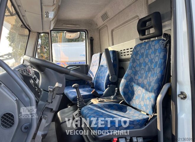 LKW mit Kranaufbau Iveco 120e18