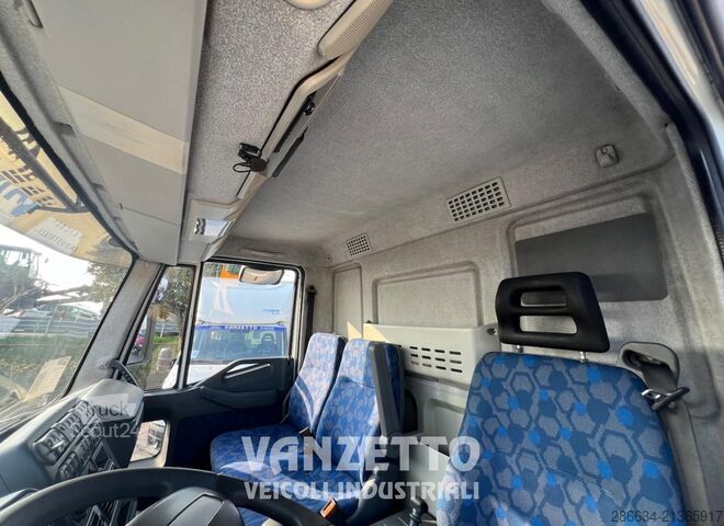 LKW mit Kranaufbau Iveco 120e18