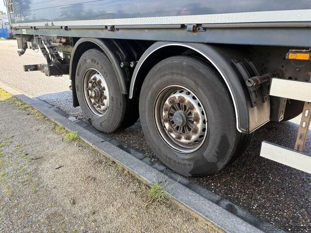βαλίτσα WEB Trailer ZPRASQ 18 GETRÄNKE / BPW / DISC / LOADING LIFT