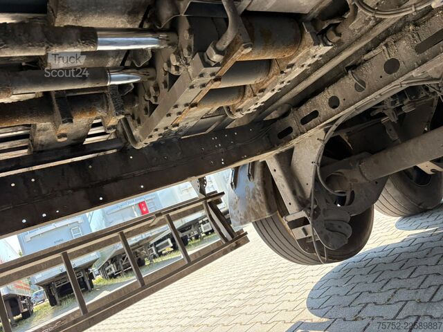 Движущийся пол Kraker N/A K-Force 92m3 Cargo Floor 10MM 2x Liftas SAF...