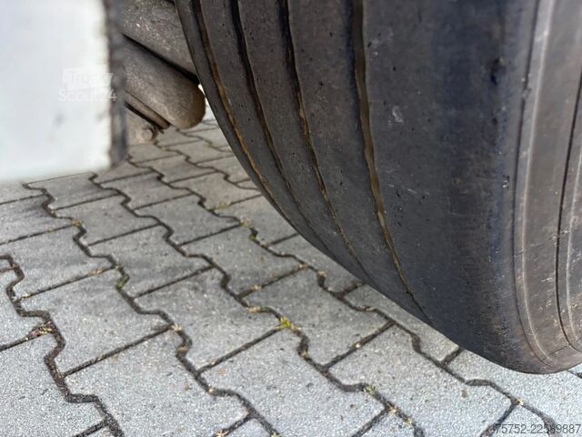 Etaj mobil Kraker N/A K-Force 92m3 Cargo Floor 10MM 2x Liftas SAF...