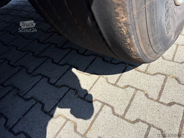 Etaj mobil Kraker N/A K-Force 92m3 Cargo Floor 10MM 2x Liftas SAF...