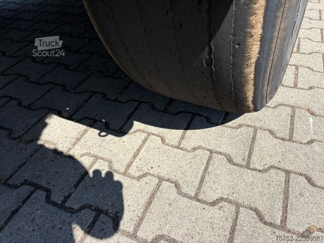 Etaj mobil Kraker N/A K-Force 92m3 Cargo Floor 10MM 2x Liftas SAF...