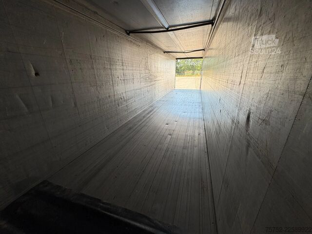 Движущийся пол Kraker N/A K-Force 92m3 Cargo Floor 10MM 2x Liftas SAF...