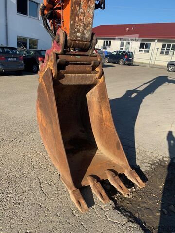 Riteņu ekskavators Hitachi ZX190W-5B