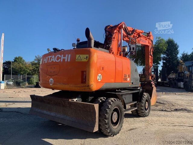 Riteņu ekskavators Hitachi ZX190W-5B