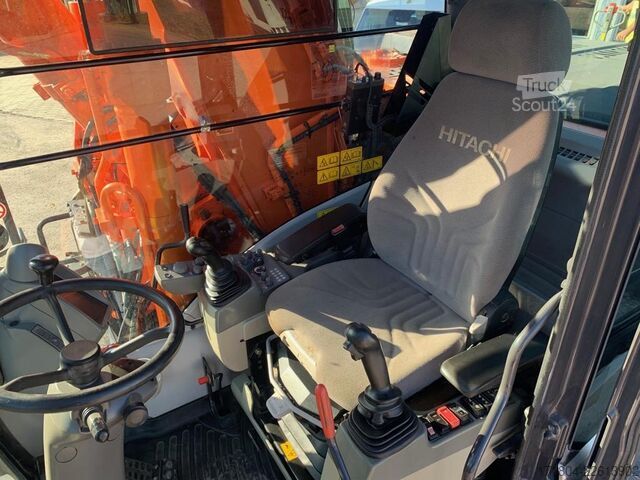 Riteņu ekskavators Hitachi ZX190W-5B