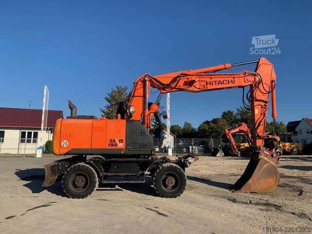 Riteņu ekskavators Hitachi ZX190W-5B