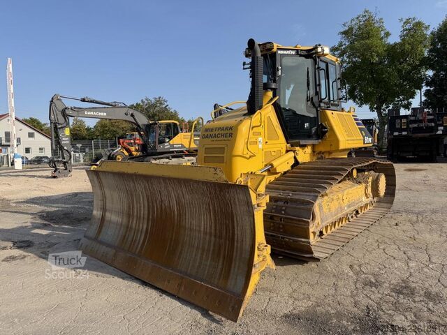 جرافة Komatsu D61 PX-24E0