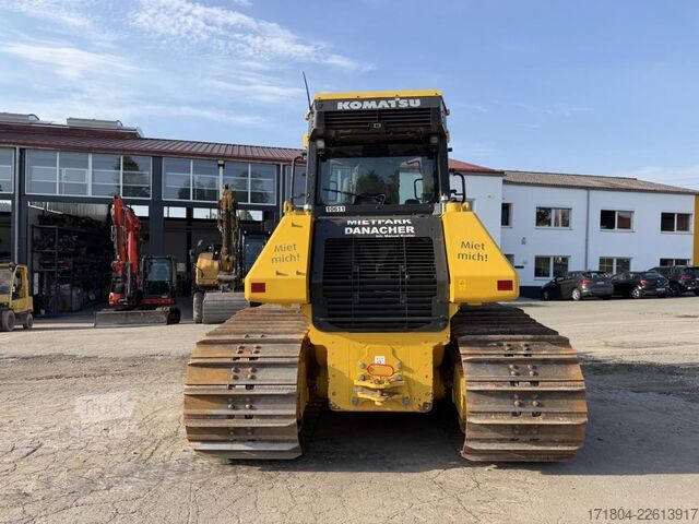 جرافة Komatsu D61 PX-24E0