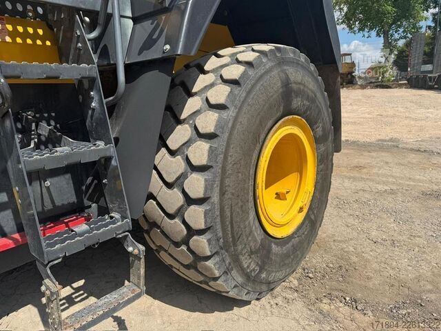 Chargeuse komatsu WA430-6