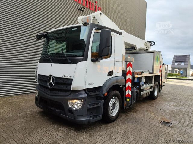 Lyftplattform France Elévateur 284 TBE Mercedes benz Antos 1833 4x2
