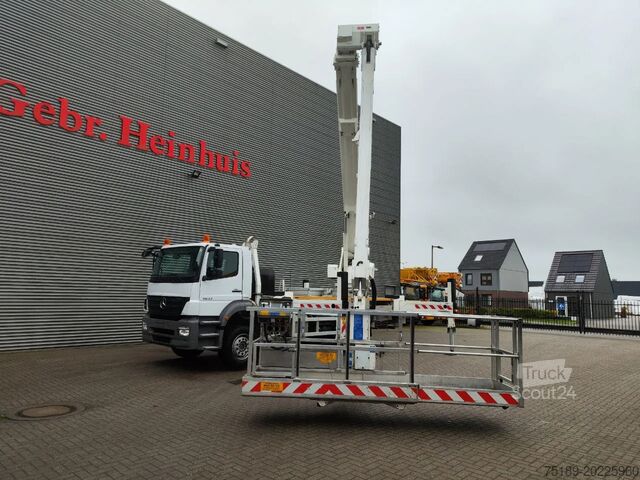Piattaforma di sollevamento Bronto Skylift S32XDT Mercedes benz Axor 1833 4x2