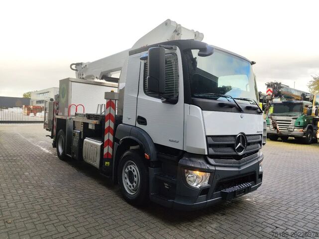 Lyftplattform Mercedes-Benz Antos 1833 4x2 France Elevateur 284 TBE