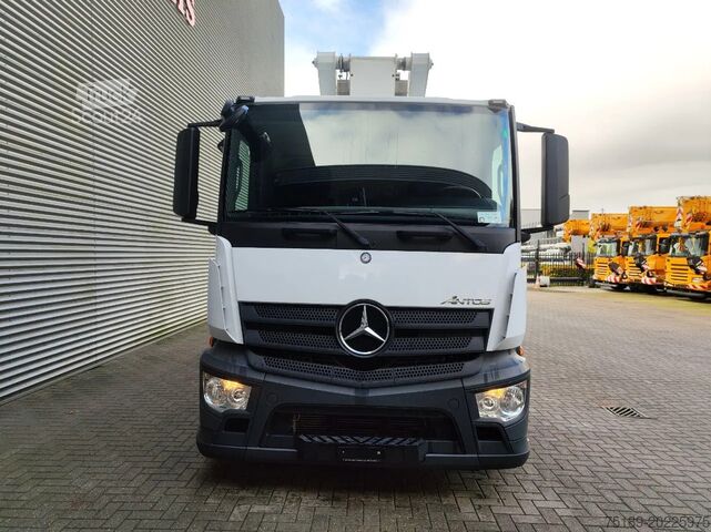 Hebebühne Mercedes-Benz Antos 1833 4x2 France Elevateur 284 TBE