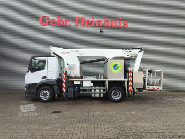 Lyftplattform France Elévateur 284 TBE Mercedes benz Antos 1833 4x2