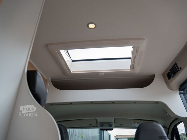 SUNLIGHT CLIFF 601 ADVENTURE MY 2027 MINI VAN S WC, NOVÝ SUNLIGHT CLIFF 601 Adventure MY 2027