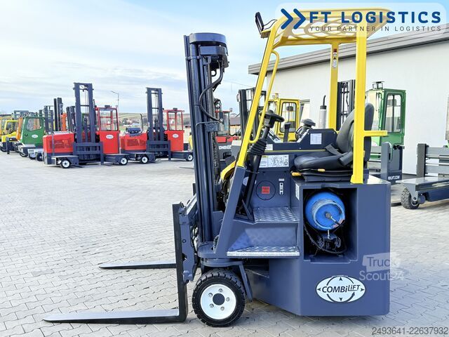 Vierwegestapler Combilift CB3000 GAS TRIPLEX 4900 FREE-LIFT