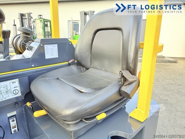 Vierwegestapler Combilift CB3000 GAS TRIPLEX 4900 FREE-LIFT