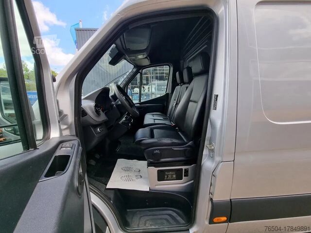 Furgoneta con caja Mercedes-Benz Sprinter 316 CDI 163 PK L2H2 EURO 6C