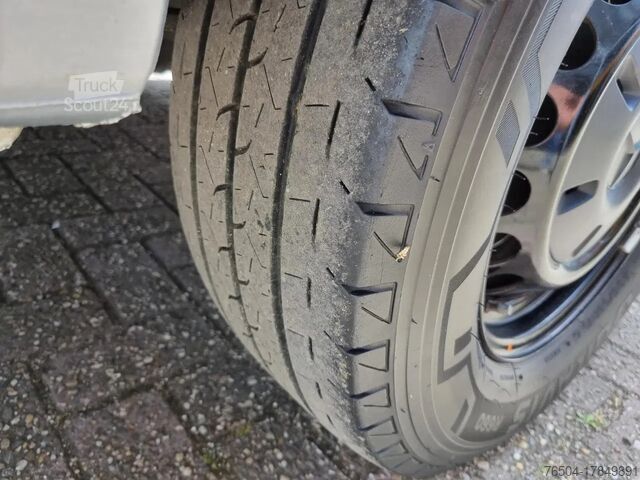 Furgoneta con caja Mercedes-Benz Sprinter 316 CDI 163 PK L2H2 EURO 6C
