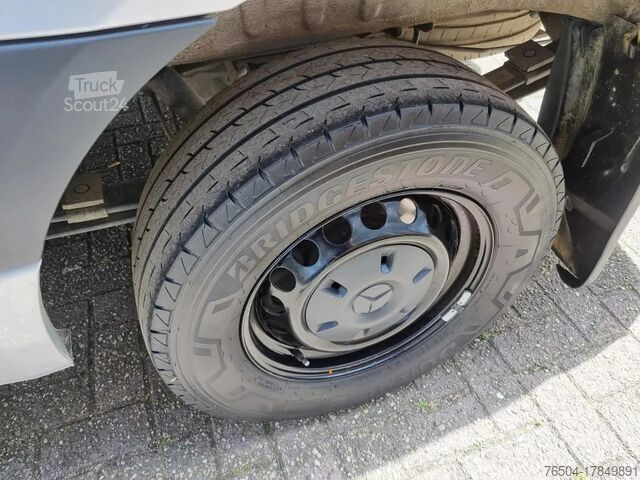Furgoneta con caja Mercedes-Benz Sprinter 316 CDI 163 PK L2H2 EURO 6C