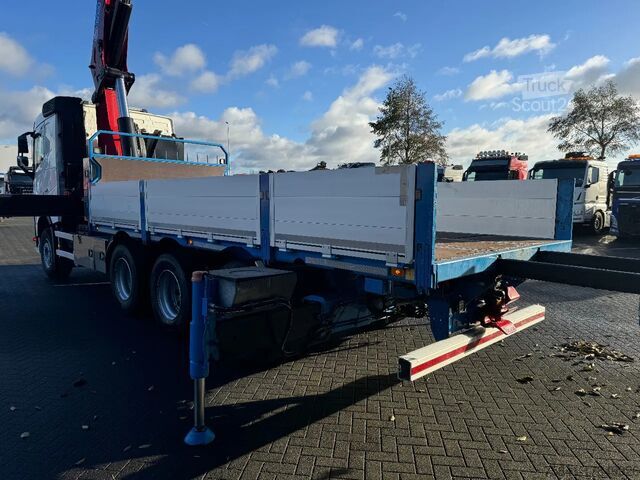 Vrachtwagen met kraan Volvo FH 540 FH 540 8x4 HMF 6020-O K6 + JIB FJ 1200-6