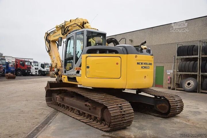 Gravemaskine med larvebånd New Holland Kobelco E235B SR-LCT