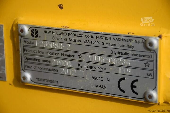 Gravemaskine med larvebånd New Holland Kobelco E235B SR-LCT