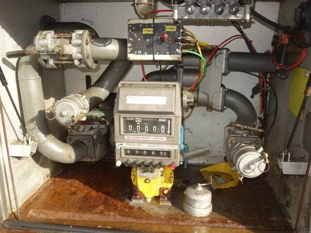 Tanker Volvo FM 360 18000 LITER,MANUALPOMP,MANUALCOUNTER