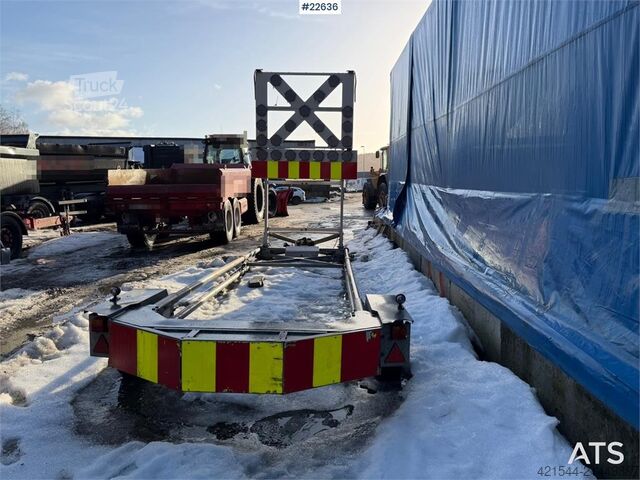 1 dingilli havalı treyler  1 akslet Putehenger