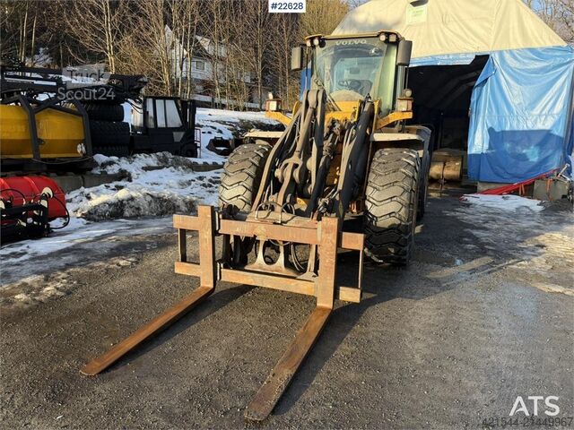 Yükleyici Volvo L110F wheel loader w/bucket and hydraulic pallet f