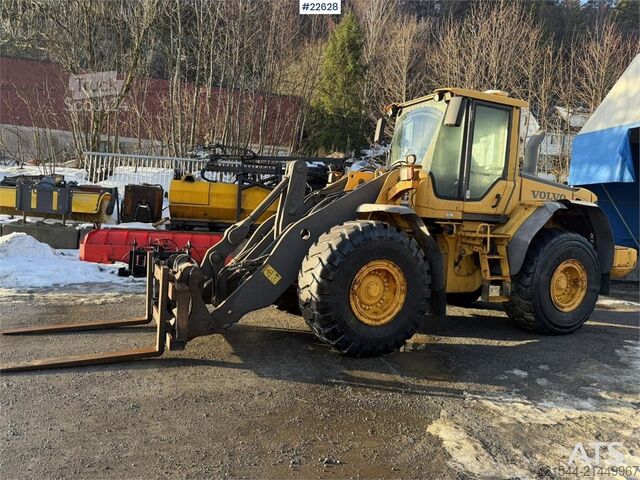 Yükleyici Volvo L110F wheel loader w/bucket and hydraulic pallet f
