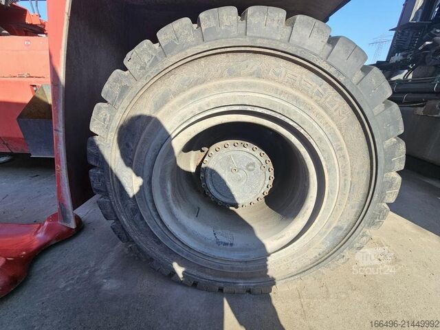 Container stacker Kalmar DCG100-45ED7