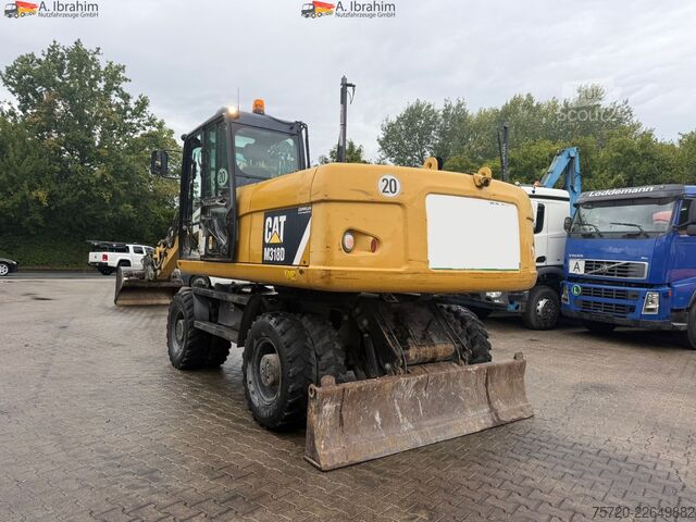 Kolesový bager Caterpillar M318D Schnellwechsler Schwenkfunktion OilQuick OQ70 55 Klima Verstellausleger