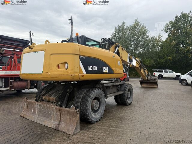 Kolesový bager Caterpillar M318D Schnellwechsler Schwenkfunktion OilQuick OQ70 55 Klima Verstellausleger