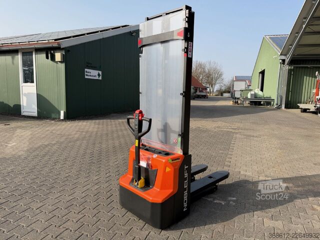 Ручний штабелер Noblelift PSE 12 B