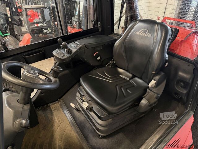 Фронтальний навантажувач вилковий Linde H30T-02