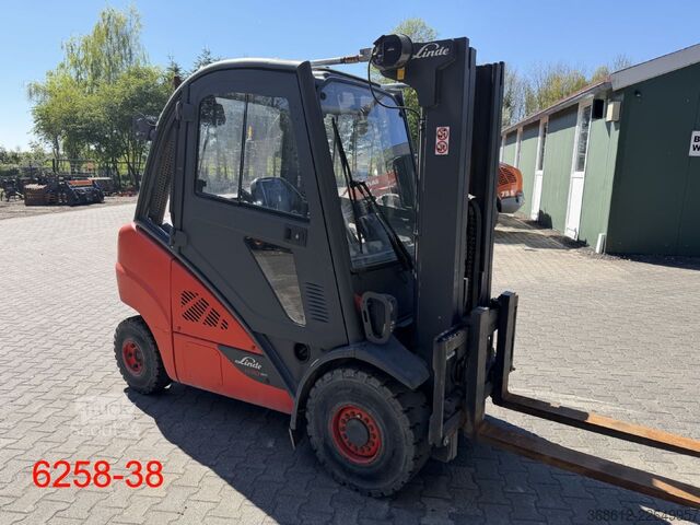Фронтальний навантажувач вилковий Linde H 30 D 02