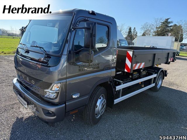 Fourgon benne basculante FUSO Canter 9C18e M-Batt. Abrollkipper Vfhrzg.