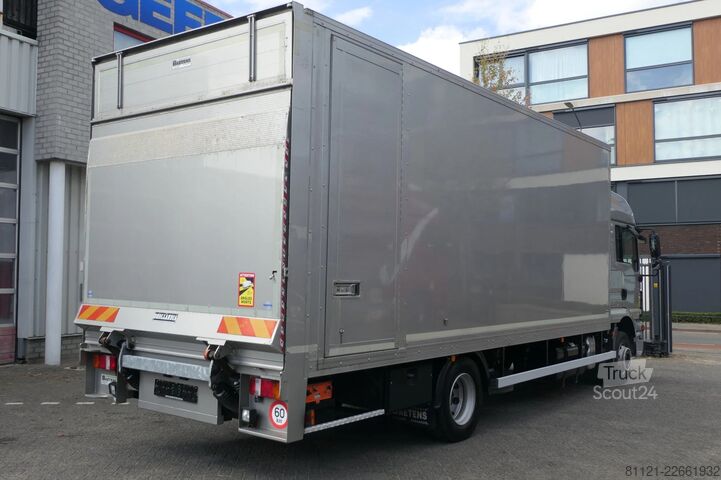 Posuvná plachta MAN TGM 12.250 | Roller sail | Dhollandia 1500kg | ...