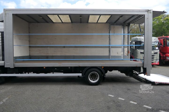 Posuvná plachta MAN TGM 12.250 | Roller sail | Dhollandia 1500kg | ...