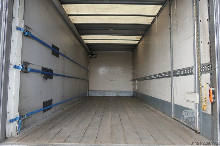 Posuvná plachta MAN TGM 12.250 | Roller sail | Dhollandia 1500kg | ...