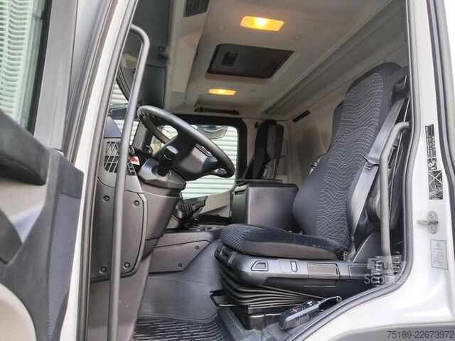 Plataforma elevadora Mercedes-Benz Antos 1833 4x2 France Elevateur 284 TBE