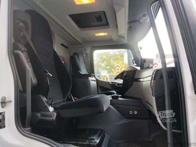Plataforma elevadora Mercedes-Benz Antos 1833 4x2 France Elevateur 284 TBE
