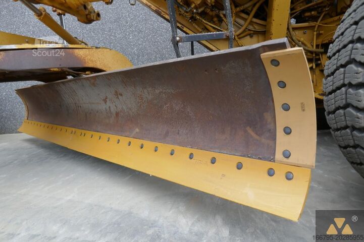 Grader Caterpillar 140H